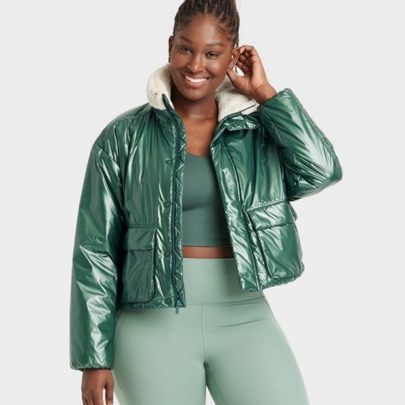 ALL IN MOTION CROPPED MODERN GREEN PUFFER JACKET NWT XL - Picture 1 of 7